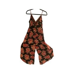 Super cute romper. Size small